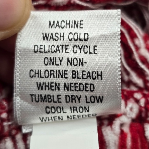 Croft & Barrow Womens Fair Isle Cardigan Sweater Red Size M Toggles Winter - Picture 7 of 12